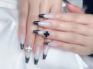 ネイル 🎀M nails✨ ビューティーのネイルデザイン