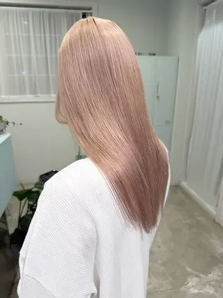 ロング みなみ/ブリーチ/ ダイアモンドリリーのヘアスタイル