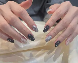 ネイル 友田 晴香のネイルデザイン