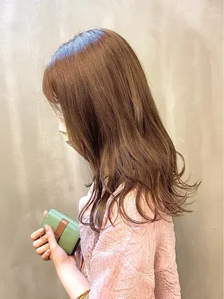 セミロング カラー ハル🌸柔色/ ブリーチなし/艶髪のヘアスタイル