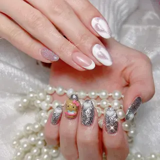 ネイル Queening 🦋のネイルデザイン