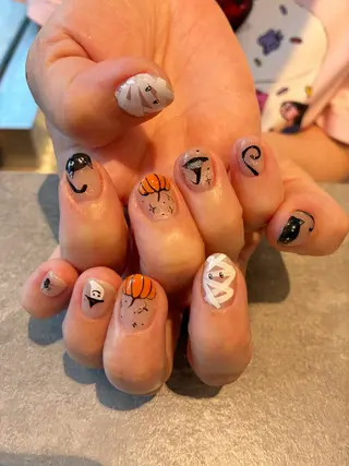 ネイル Nest 岩崎のネイルデザイン