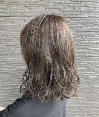 ミディアム 枚方 tomee 🦋南部　しほ🦋のヘアスタイル