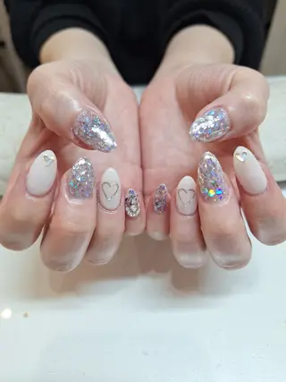 ネイル マリリンネイル所属・hayashi mayuのネイルデザイン