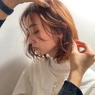 ミディアム カラー UMEDA FIGAROのヘアスタイル