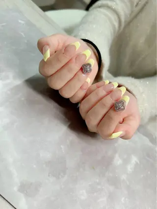 ネイル MOANA堺岩室店所属・MOANA 岩室店のネイルデザイン