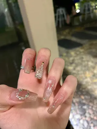 ネイル More Glam渋谷店のネイルデザイン