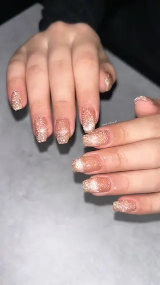 ネイル 関山 志乃のネイルデザイン