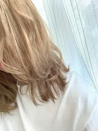 ミディアム カラー yuka .のヘアスタイル