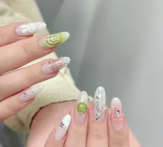 ネイル Molly _nailのネイルデザイン