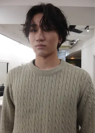 ミディアム パーマ メンズ グランジヘア 無造作ヘアHYUGAのヘアスタイル