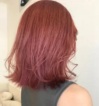 ミディアム 松島 涼花のヘアスタイル