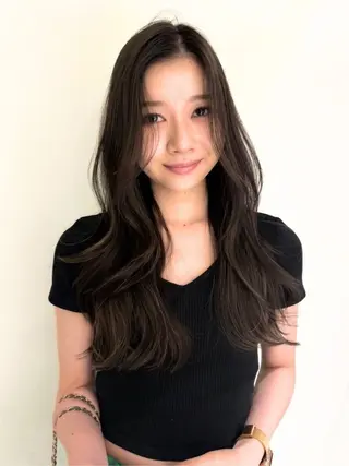 ロング カラー 山本　尚輝 🐶ハイライト🐶のヘアスタイル