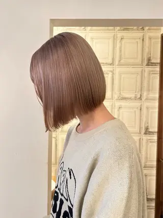 ショート カラー nacoハイトーン ベージュ🎀のヘアスタイル