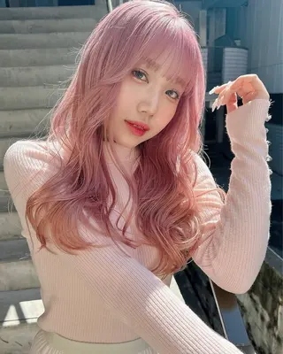 ロング カラー ヘアアレンジ lani ブリーチ /ダブルカラーのヘアスタイル