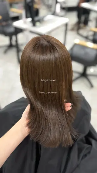 セミロング Haruka /うる艶透明感カラーのヘアスタイル