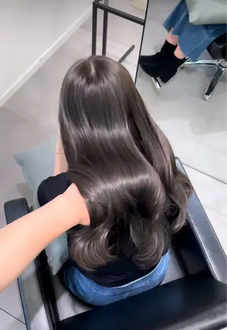 ロング カラー AHNKISM所属・髪質改善/艶カラー HANAのヘアスタイル