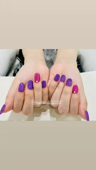 ミディアム キッズ ネイル マツエク・マツパ アイブロウ 13日3980円‼️ マグもデザインも◎のネイルデザイン