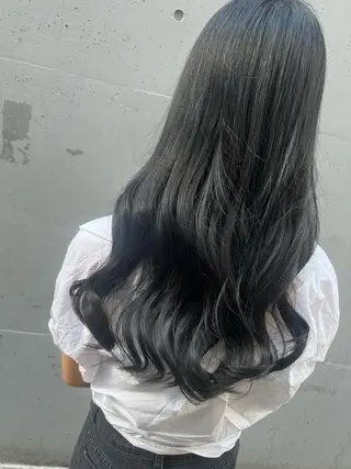 セミロング カラー 🔥ハイトーンカラー ギャルNAOKI🔥のヘアスタイル