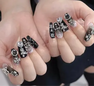 ネイル D-BEAUTY Nailsalonのネイルデザイン