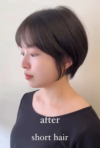 ショート ショートボブカット 透明感カラー縮毛矯正のヘアスタイル