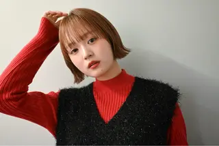 ショート レイヤー/小顔矯正 透明感カラー✨生真のヘアスタイル