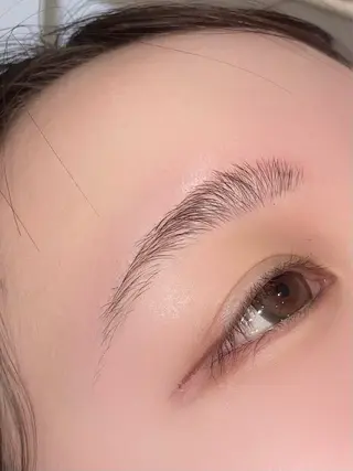 アイブロウ 小峰 利樹のマツエク・マツパデザイン