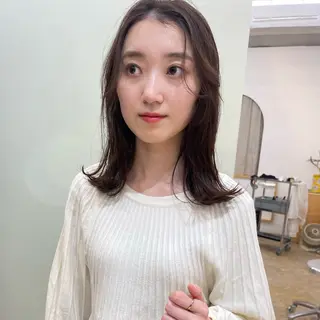 セミロング カラー 上田 恋菜のヘアスタイル