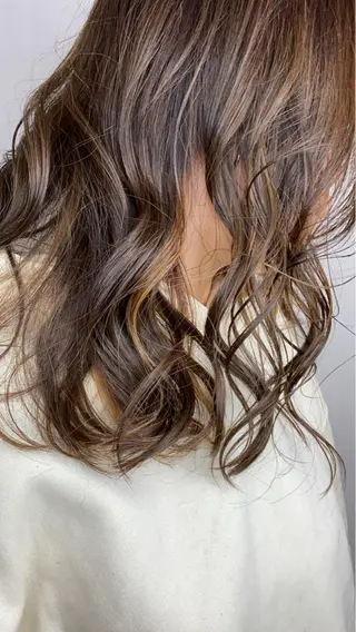 ロング カラー L’atelier BROCANTE （ラトリエ　ブロカント）所属・BROCANTE立川 karasawa.nのヘアスタイル