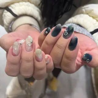 ネイル 栗田 ゆう子のネイルデザイン