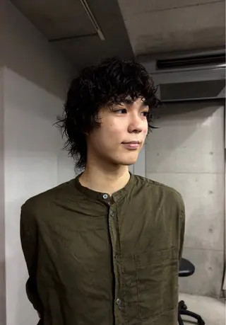 ショート パーマ メンズ 吉田一輝 外国人パーマのヘアスタイル