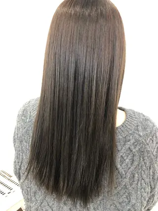 カラー macaron  宇都宮店所属・酒井 はるなのマツエク・マツパデザイン