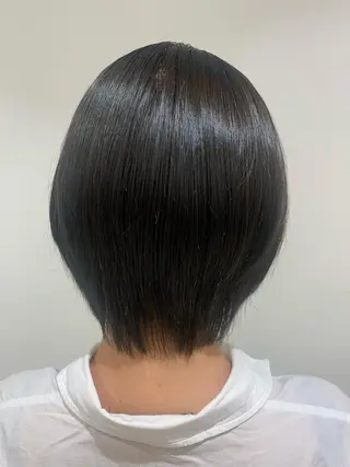 ショート カラー 美髪艶カラー💎✨ モエのヘアスタイル