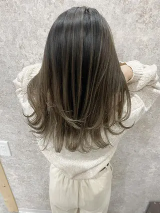 セミロング ROI 【ロイ】のヘアスタイル