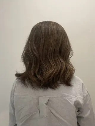 ミディアム 🎨白髪染め/ 白髪ぼかし/近藤怜那のヘアスタイル
