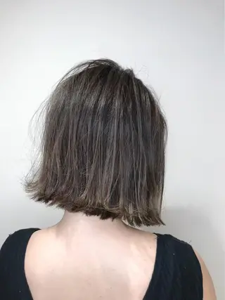 ショート カラー ボブ・レイヤーカット 吉敷航一のヘアスタイル