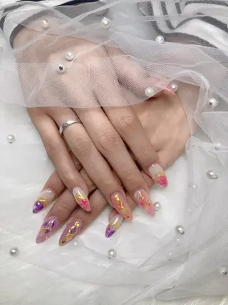 ネイル U·Mi nail salon所属・U·MI 上野御徒町店のネイルデザイン