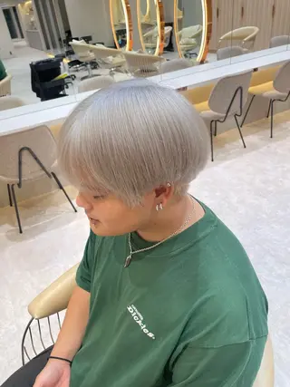メンズ ブリーチ🌟リタッチ 🎠KANON🎡のヘアスタイル