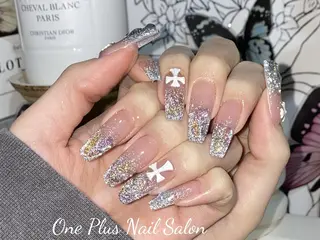 ネイル One plus StudioNailのネイルデザイン