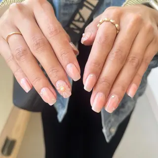 ネイル ewt miniのマツエク・マツパデザイン