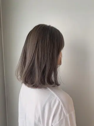 ミディアム カラー MIA 菅原のヘアスタイル