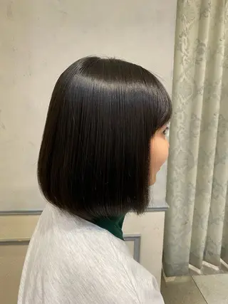 ミディアム 池西 佳穂のヘアスタイル
