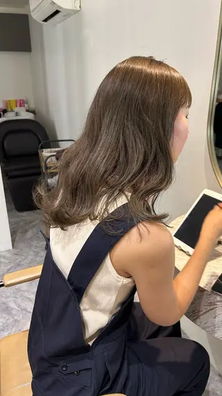 セミロング カラー じゅわっと暖色カラー 🍊Moemiのヘアスタイル