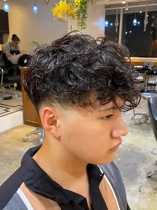 ショート パーマ メンズ レイヤーボブ/ 艶カラー/サナ🌼のヘアスタイル