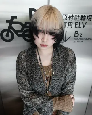 ショート Null 表参道所属・岩下昂世/ ハイトーン/デザインのヘアスタイル