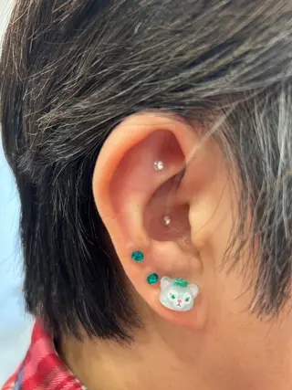 EARTH coiffure beaute 佐倉店所属・耳ツボジュエリー💎 エステのエステ・リラクイメージ