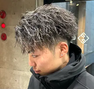 ショート カラー パーマ メンズ era2d所属・マコト/心斎橋 メンズ専門店のヘアスタイル