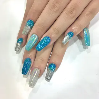 ネイル Allure小山店 Maiのネイルデザイン