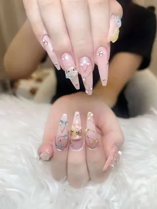 ネイル anh nail anne🤍のネイルデザイン
