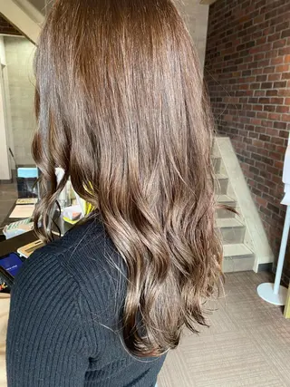 セミロング カラー シムラ カイゲンのヘアスタイル
